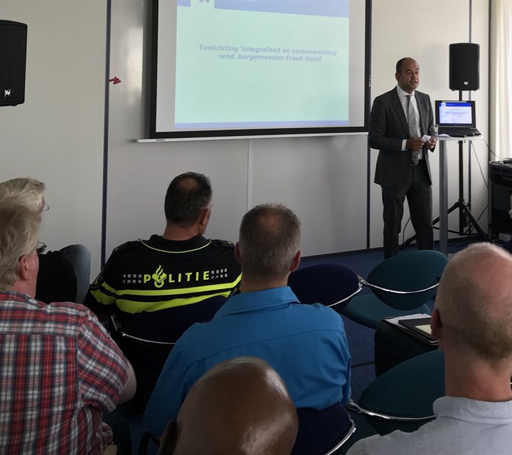 Officiële afsluiting Handhavingsestafette 2018 door burgemeester F Officiële afsluiting Handhavingsestafette 2018 door burgemeester F